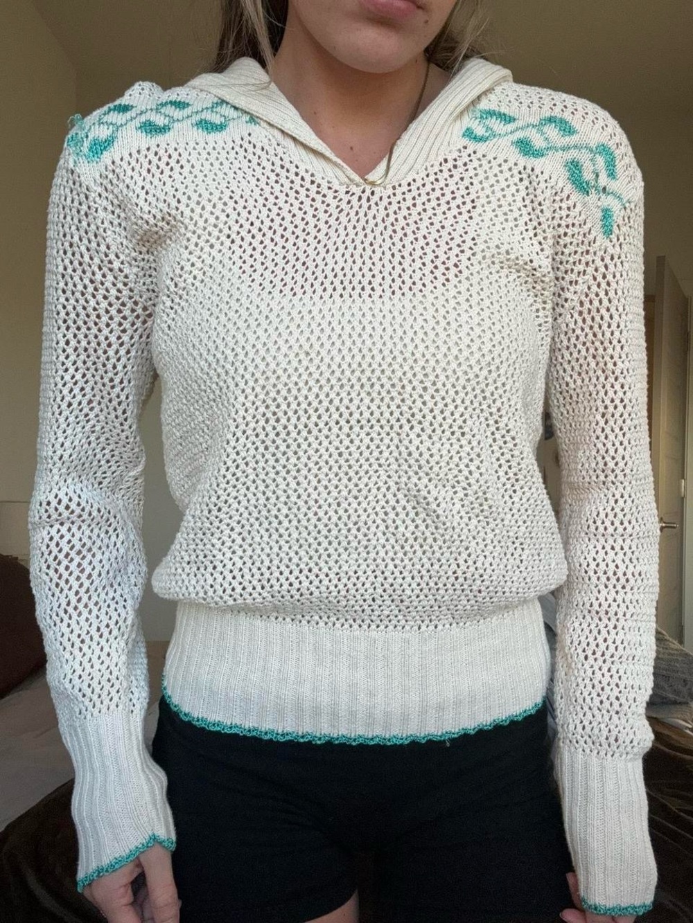 Vintage Alberoy cream knit sweater with teal/turquoise accents
